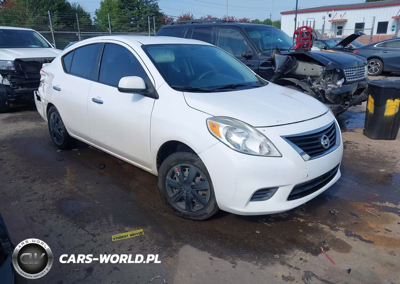 2014 Nissan Versa 1.6 Sv – zdjęcie 1 z 16
