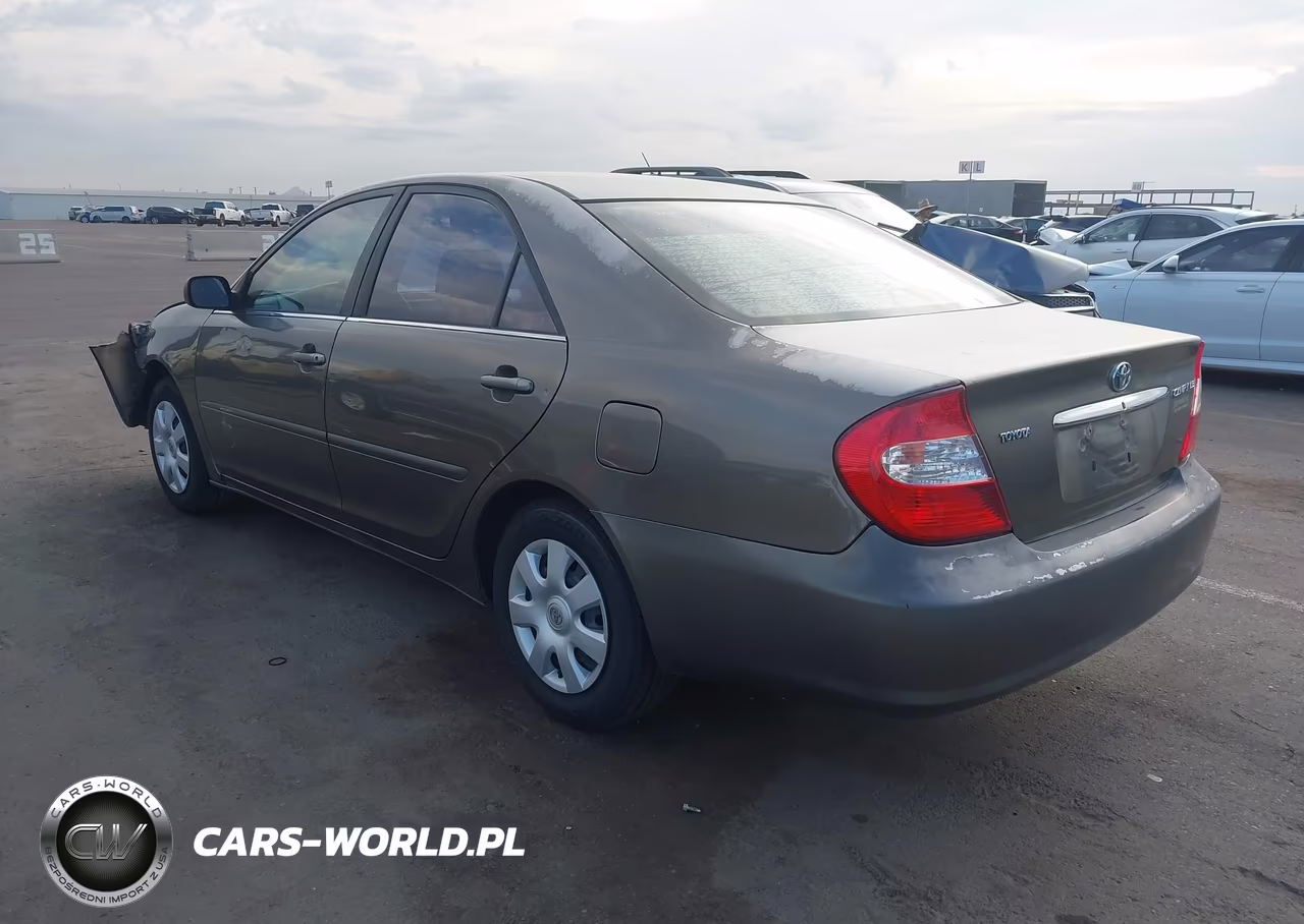 2003 Toyota Camry Le VIN:4T1BE32K63U692591 - 3