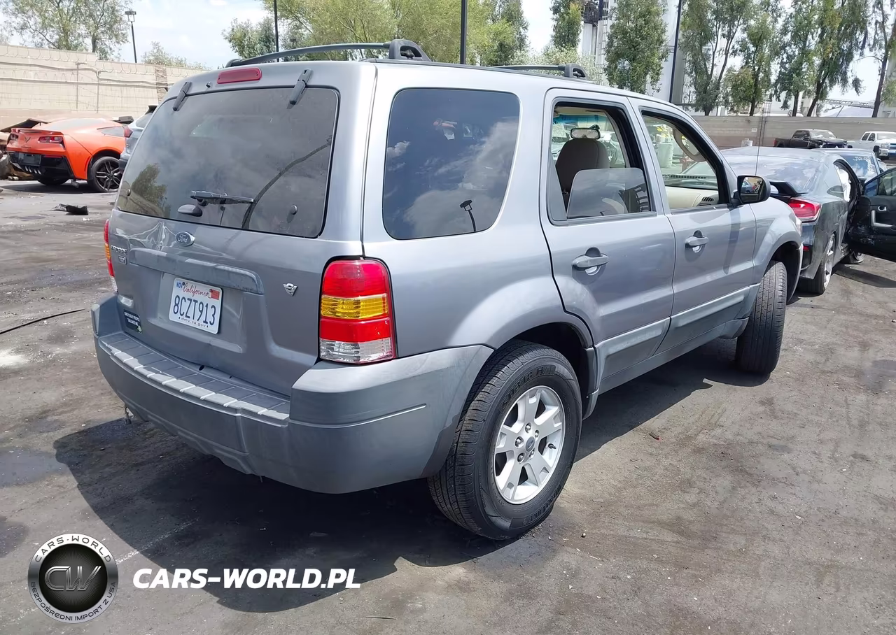2007 Ford Escape Xlt-Xlt Sport VIN:1FMYU03107KB51071 - 4
