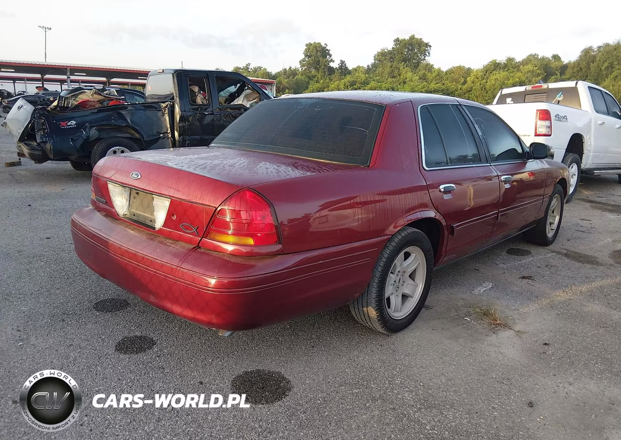 2002 Ford Crown Victoria VIN:2FAFP74W62X103872 - 4