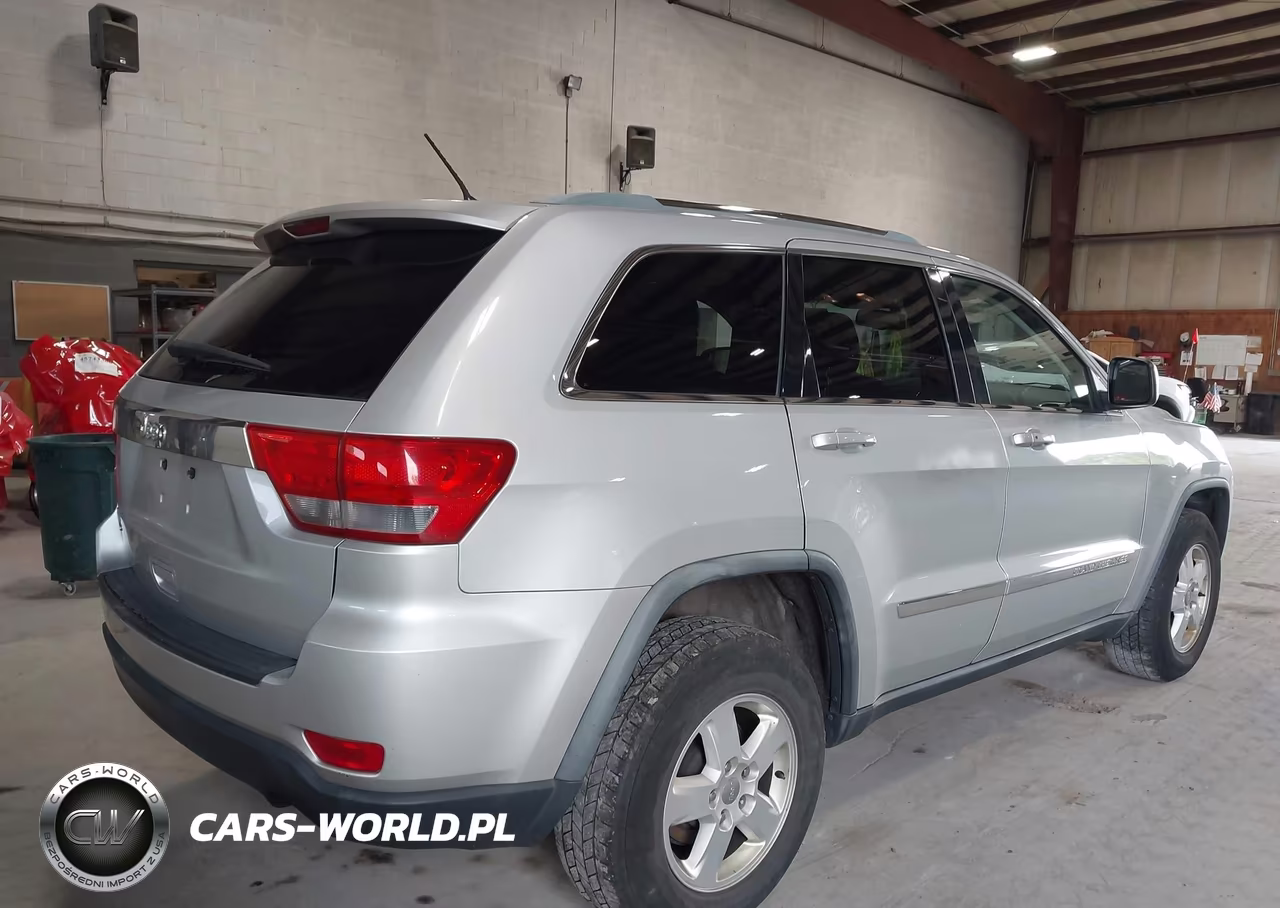 2012 Jeep Grand Cherokee Laredo VIN:1C4RJFAG7CC140522 - 4