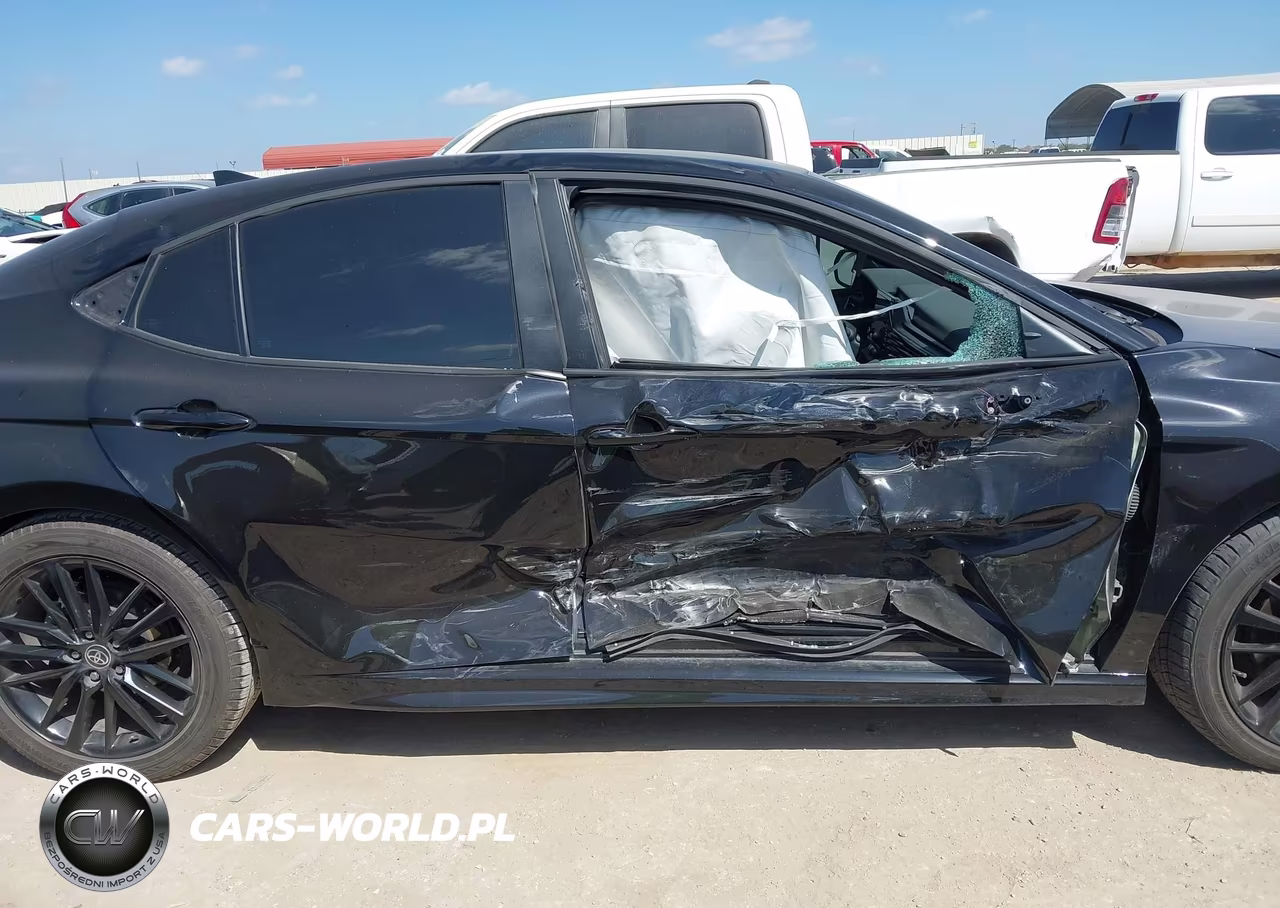 2026 Toyota Camry Se VIN:4T1DAACK7TU237661 - 13