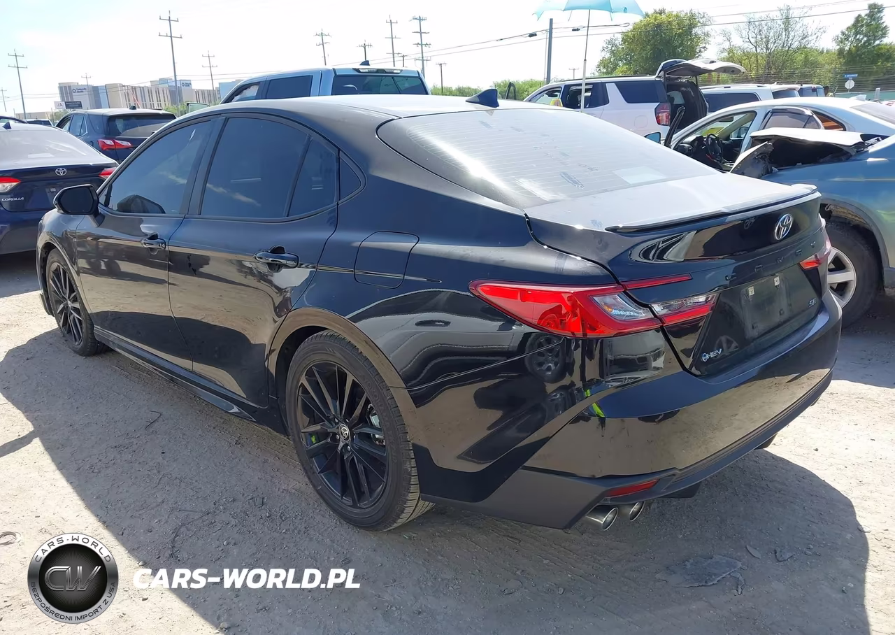 2026 Toyota Camry Se VIN:4T1DAACK7TU237661 - 3