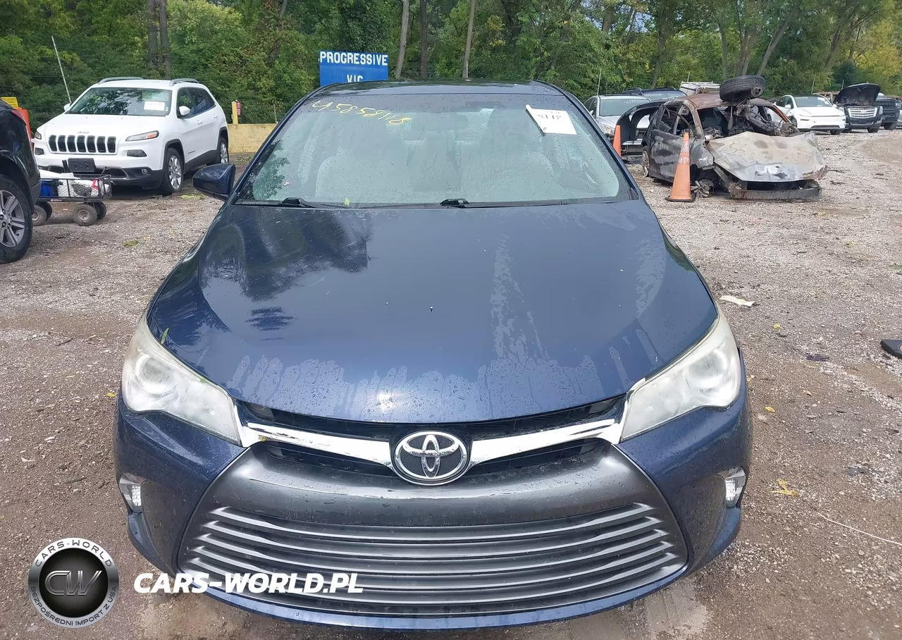 2017 Toyota Camry Le VIN:4T1BF1FK6HU744904 - 12