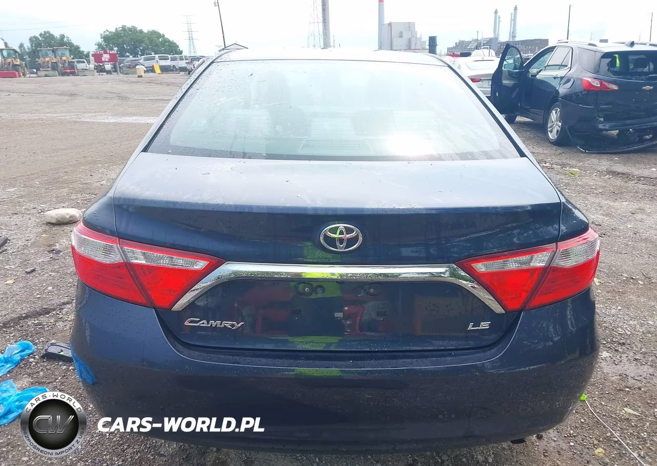 2017 Toyota Camry Le VIN:4T1BF1FK6HU744904 - 16