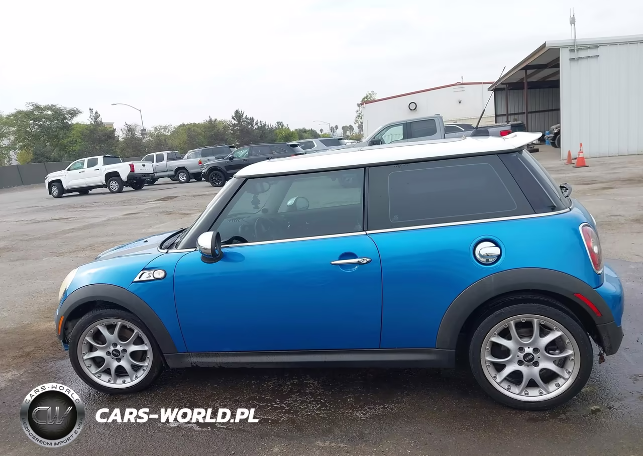 2008 Mini Cooper S VIN:WMWMF73548TV38806 - 15