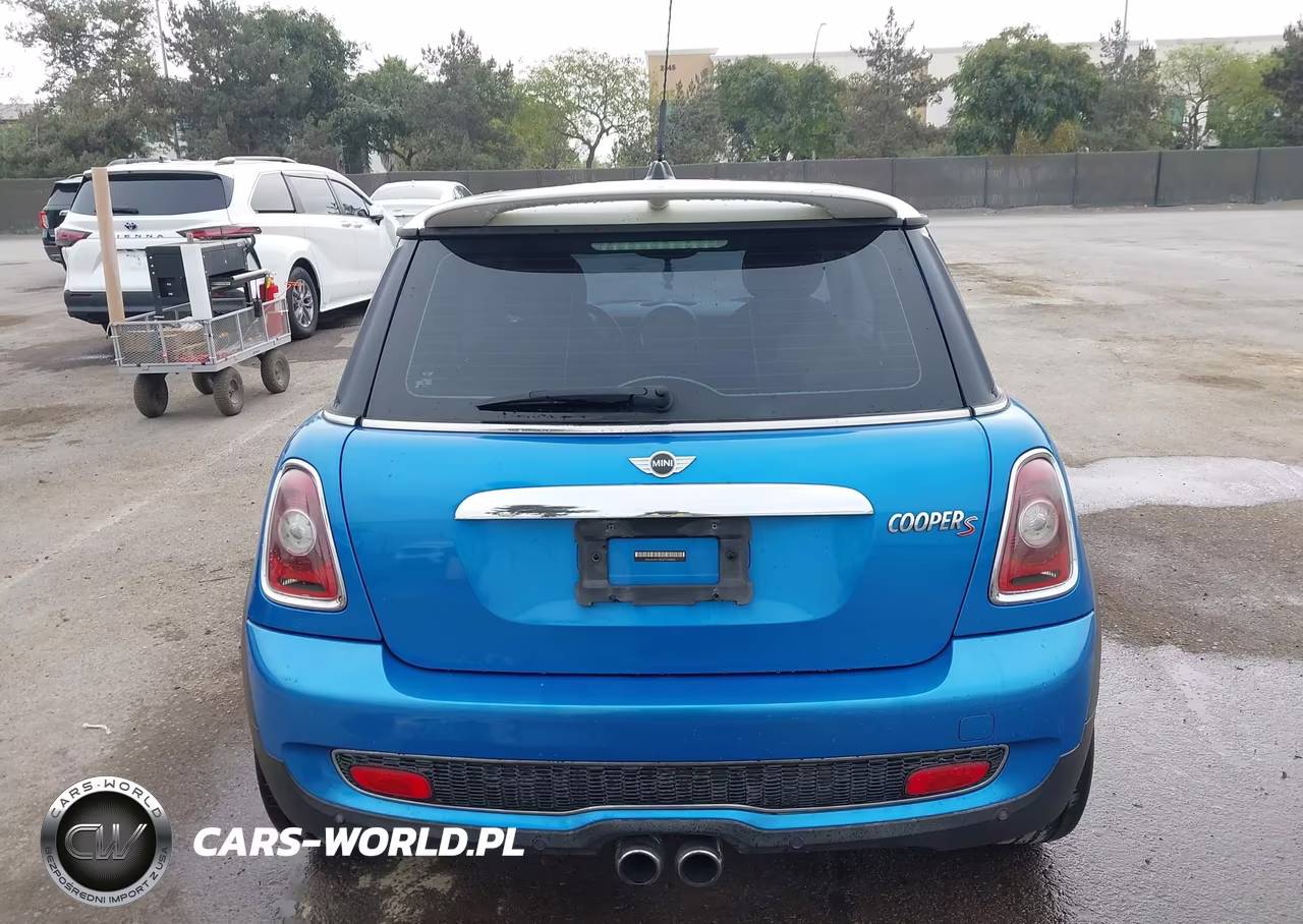 2008 Mini Cooper S VIN:WMWMF73548TV38806 - 17