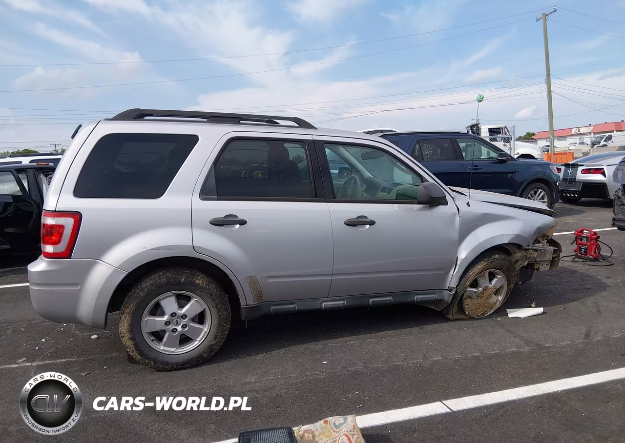 2011 Ford Escape Xlt VIN:1FMCU0D76BKB32515 - 14