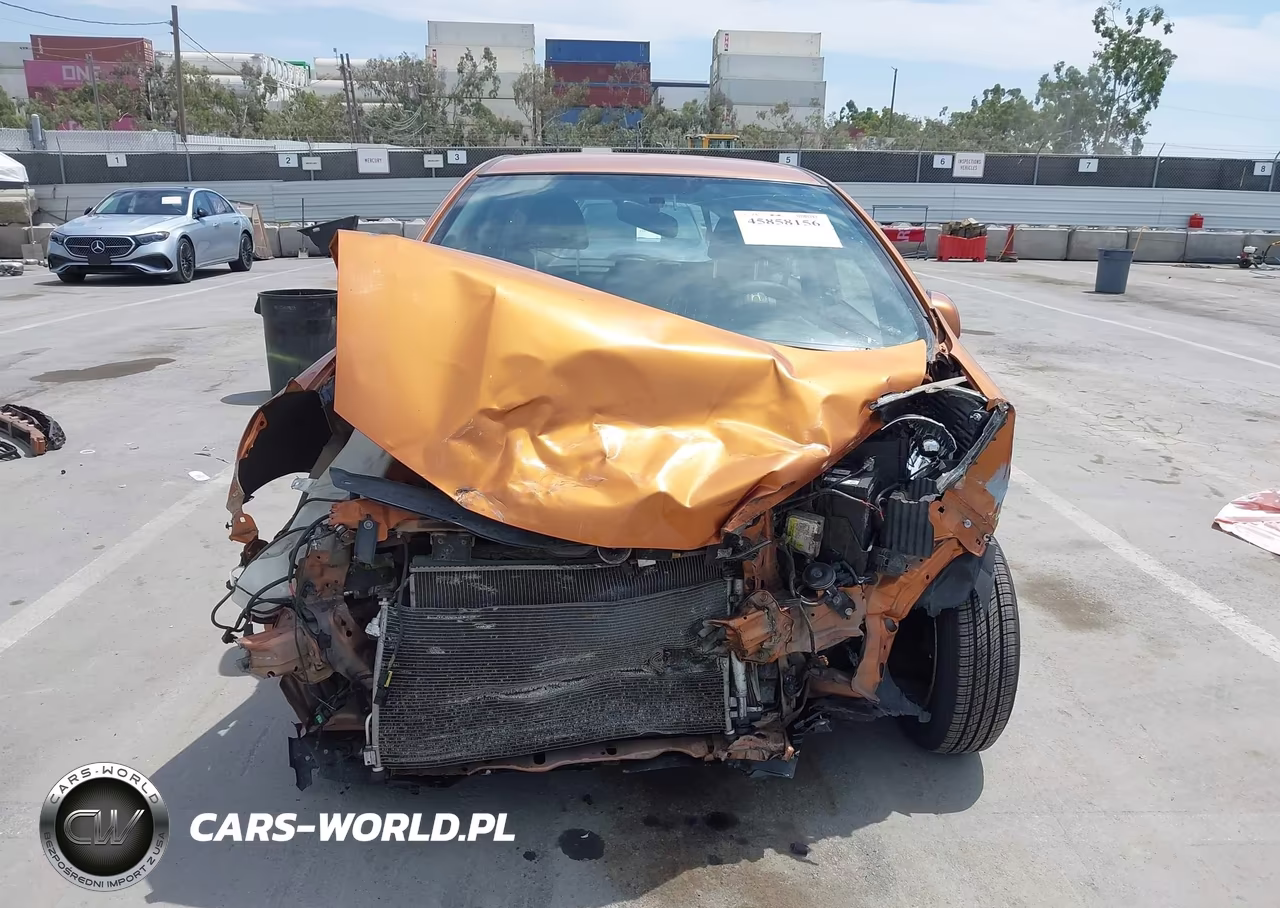 2009 Honda Fit Sport VIN:JHMGE88419S075876 - 13