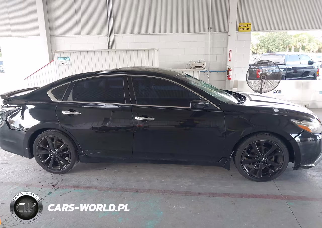2018 Nissan Altima 2.5 Sr VIN:1N4AL3AP1JC295849 - 13