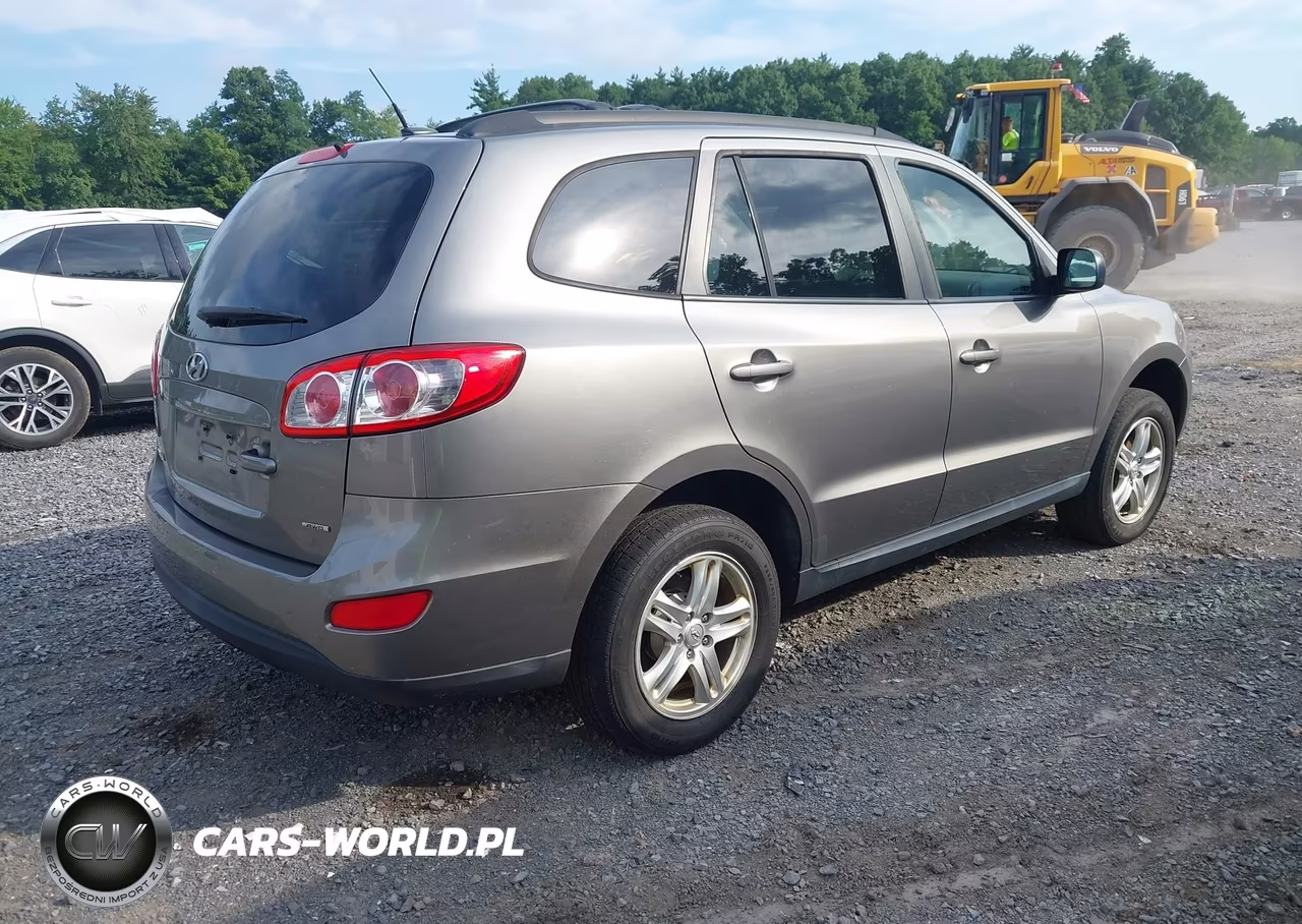 2012 Hyundai Santa Fe Gls VIN:5XYZGDAB5CG123091 - 4