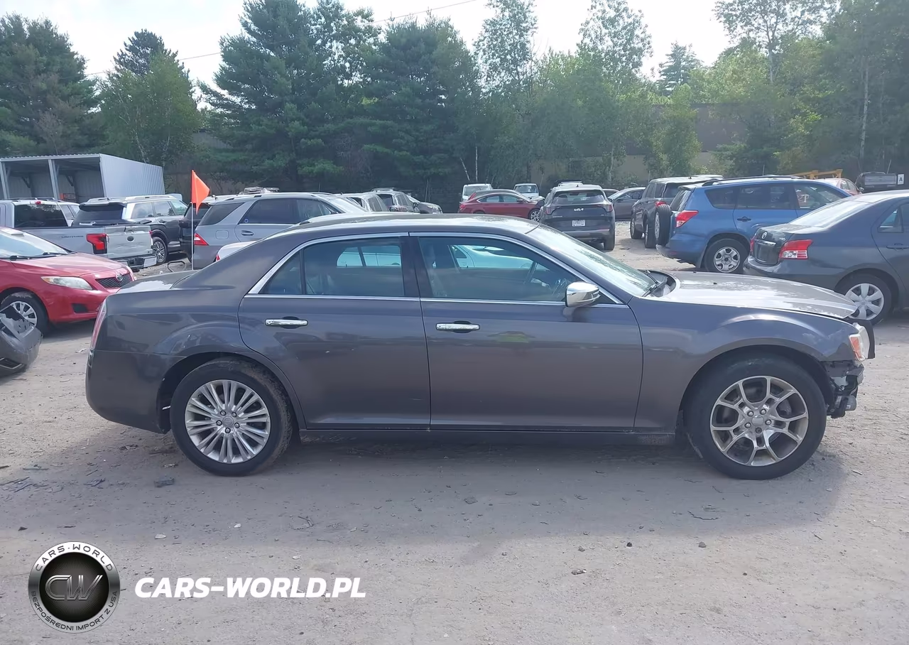 2013 Chrysler 300C Awd VIN:2C3CCAKT9DH666913 - 14