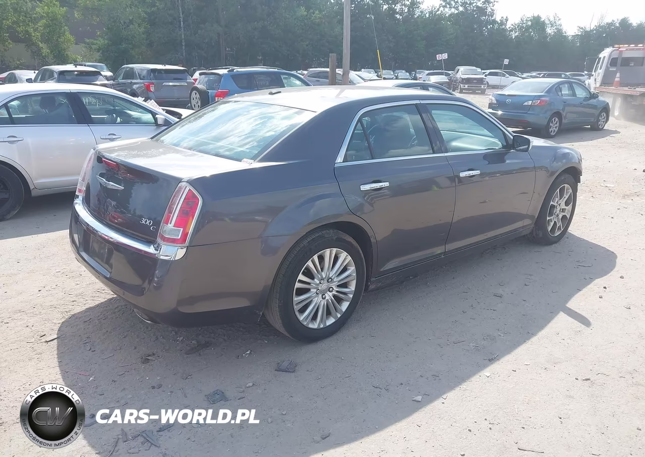 2013 Chrysler 300C Awd VIN:2C3CCAKT9DH666913 - 4