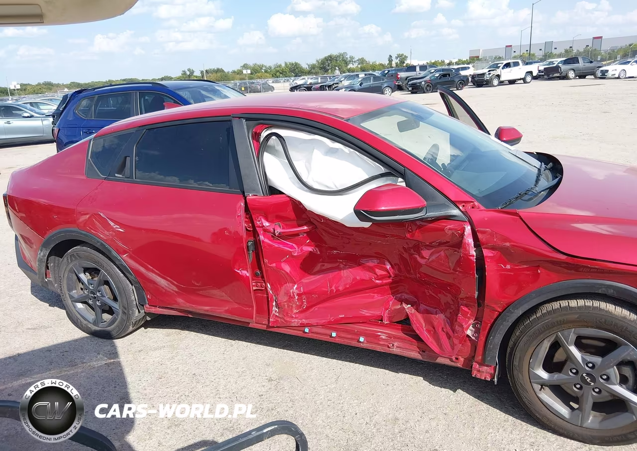 2025 Kia K4 Lxs VIN:3KPFT4DE7SE006404 - 6