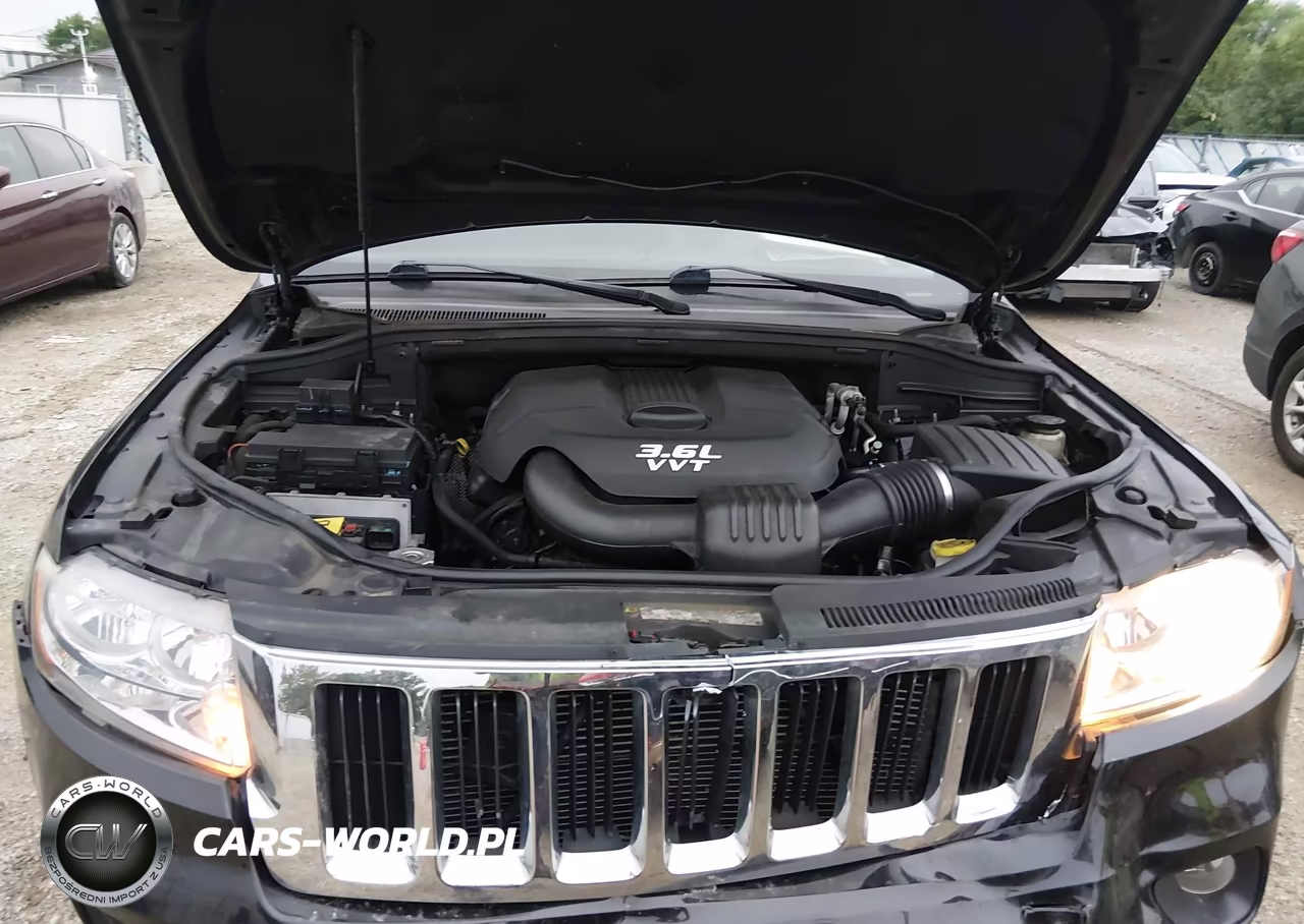 2012 Jeep Grand Cherokee Laredo VIN:1C4RJFAG2CC173895 - 10