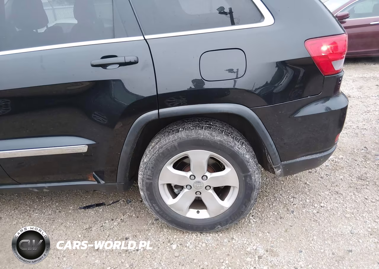 2012 Jeep Grand Cherokee Laredo VIN:1C4RJFAG2CC173895 - 12