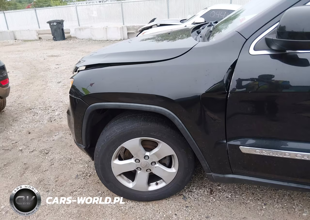 2012 Jeep Grand Cherokee Laredo VIN:1C4RJFAG2CC173895 - 6