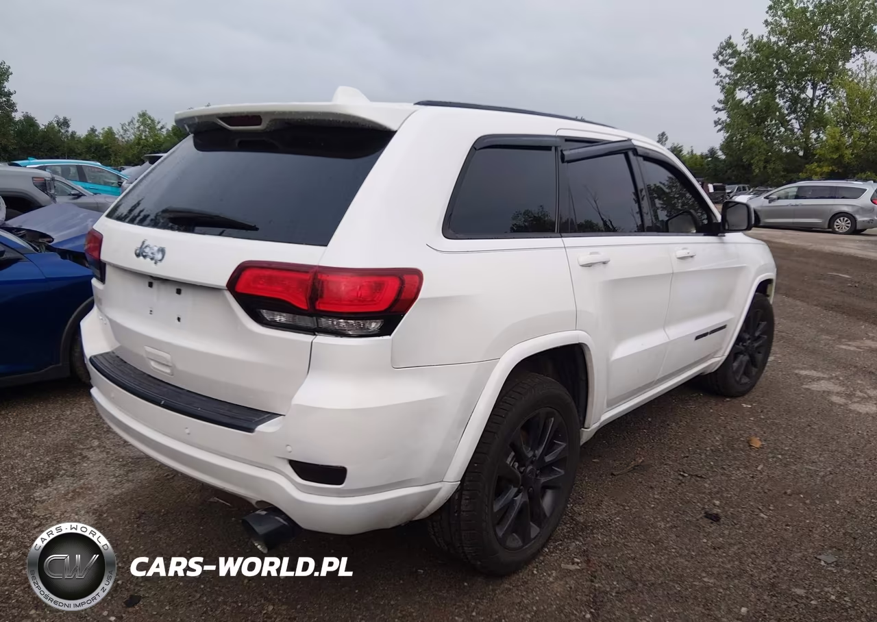 2019 Jeep Grand Cherokee Altitude 4X4 VIN:1C4RJFAG6KC837940 - 4
