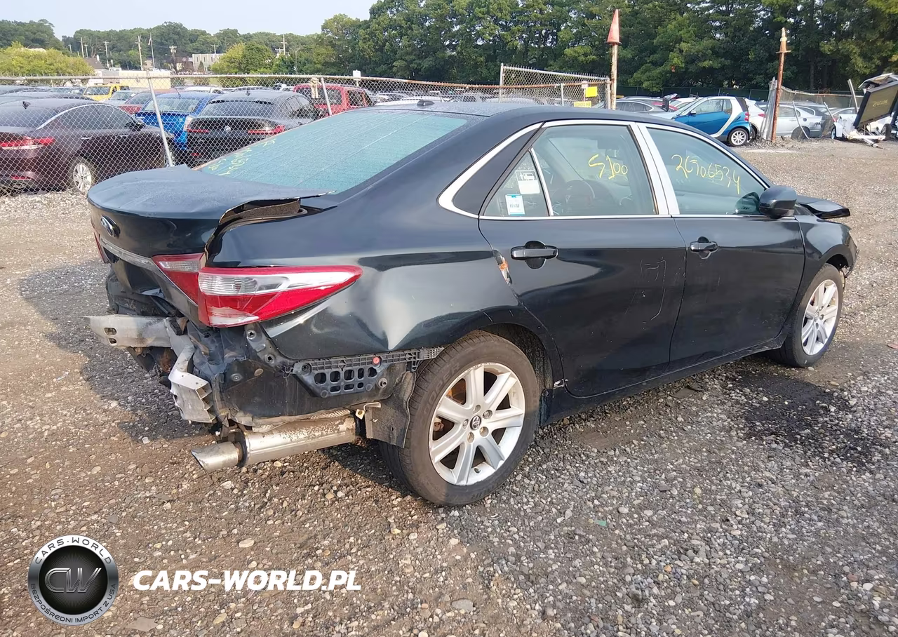 2017 Toyota Camry Se VIN:4T1BF1FK6HU297555 - 4