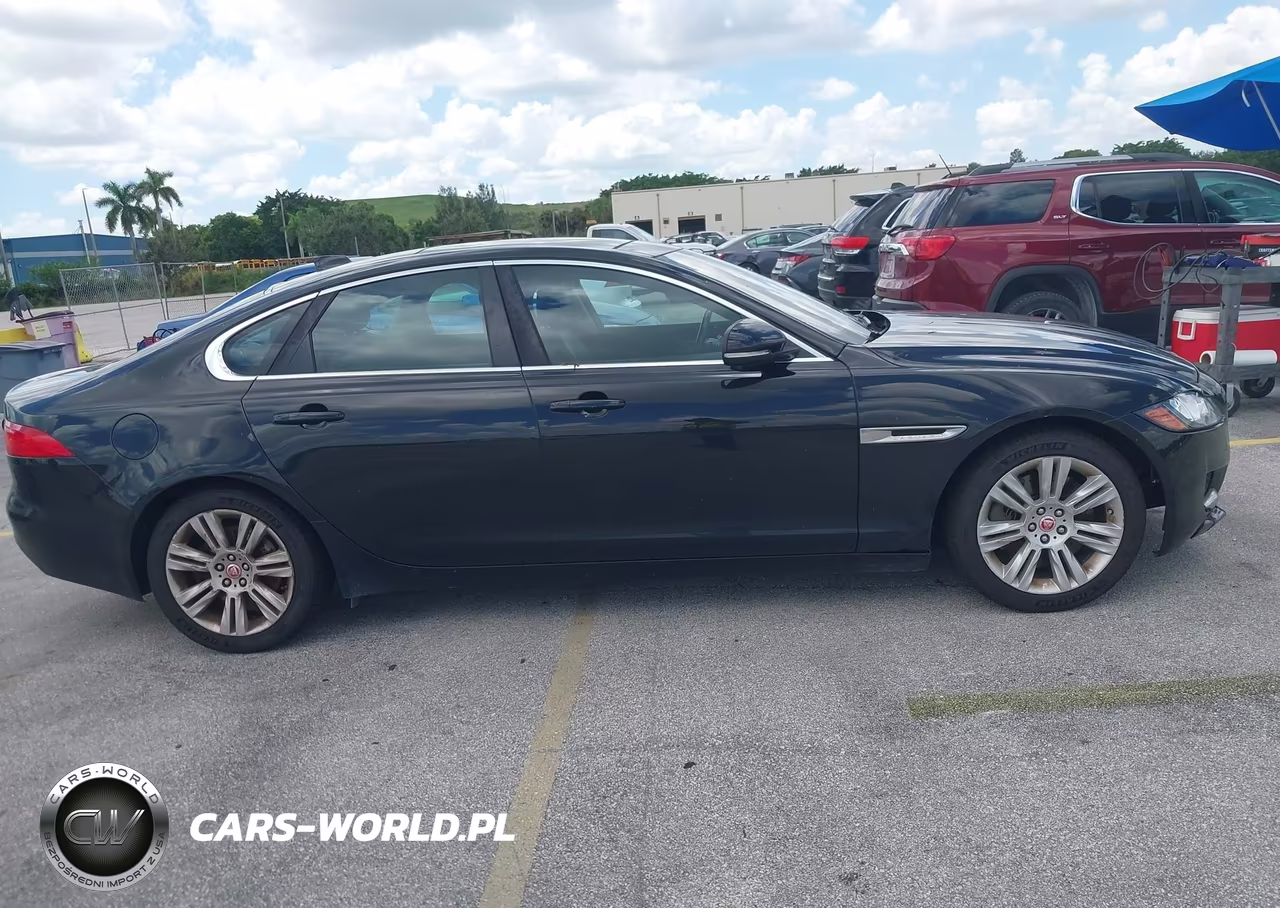2017 Jaguar Xf 35T Premium VIN:SAJBJ4BVXHCY37968 - 13