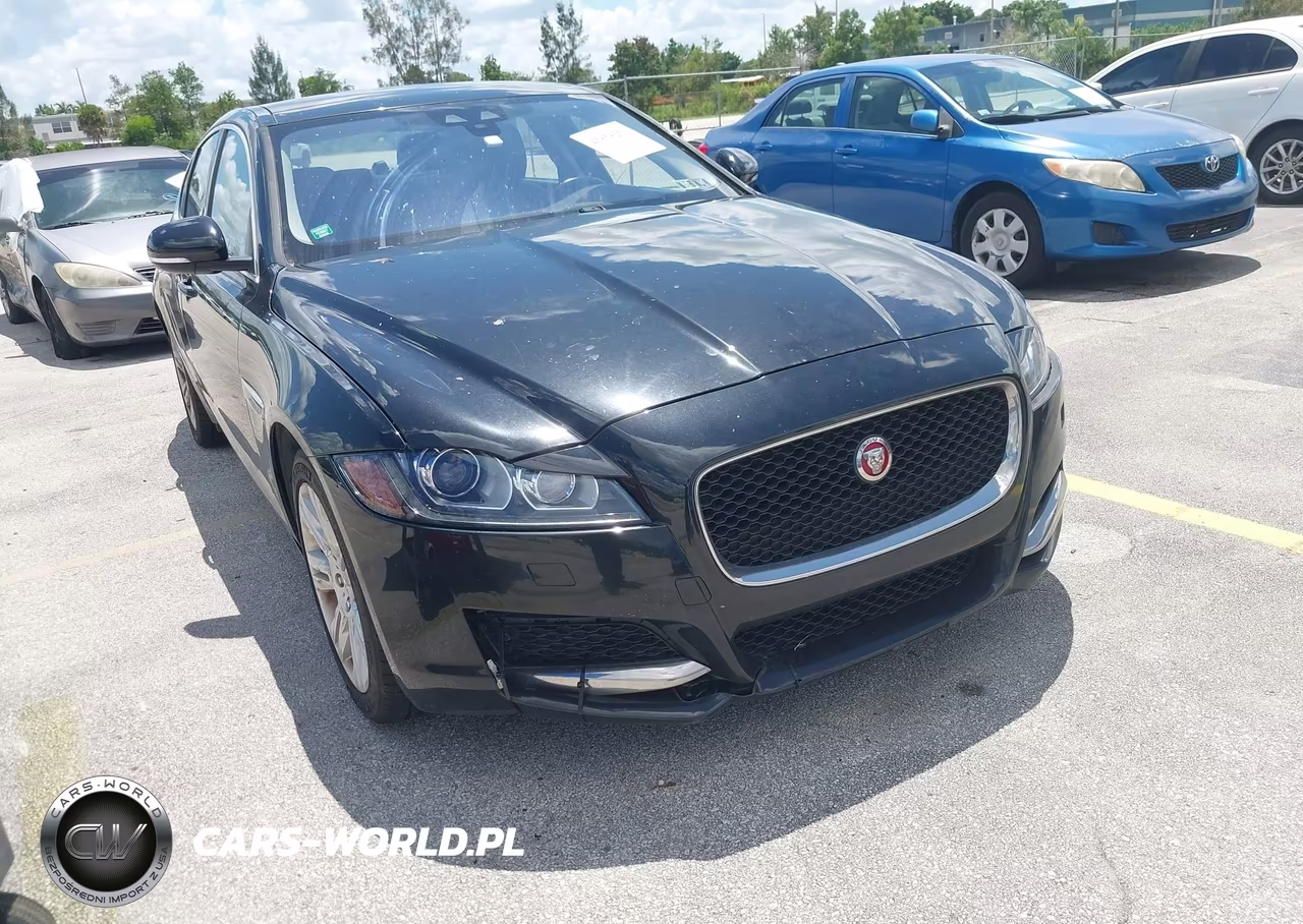 2017 Jaguar Xf 35T Premium VIN:SAJBJ4BVXHCY37968 - 6