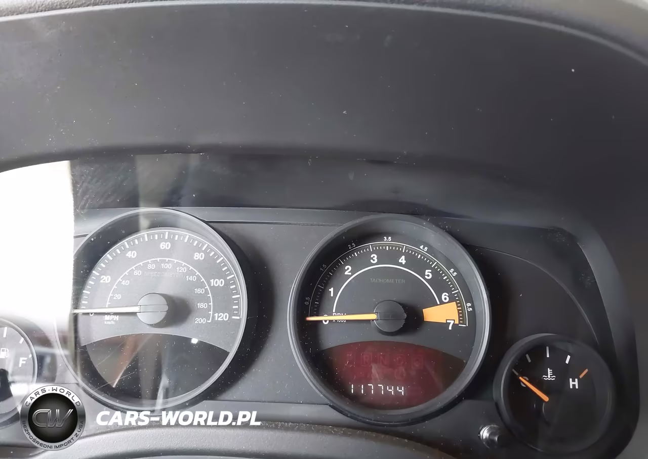 2015 Jeep Compass Sport VIN:1C4NJCBA3FD285076 - 7