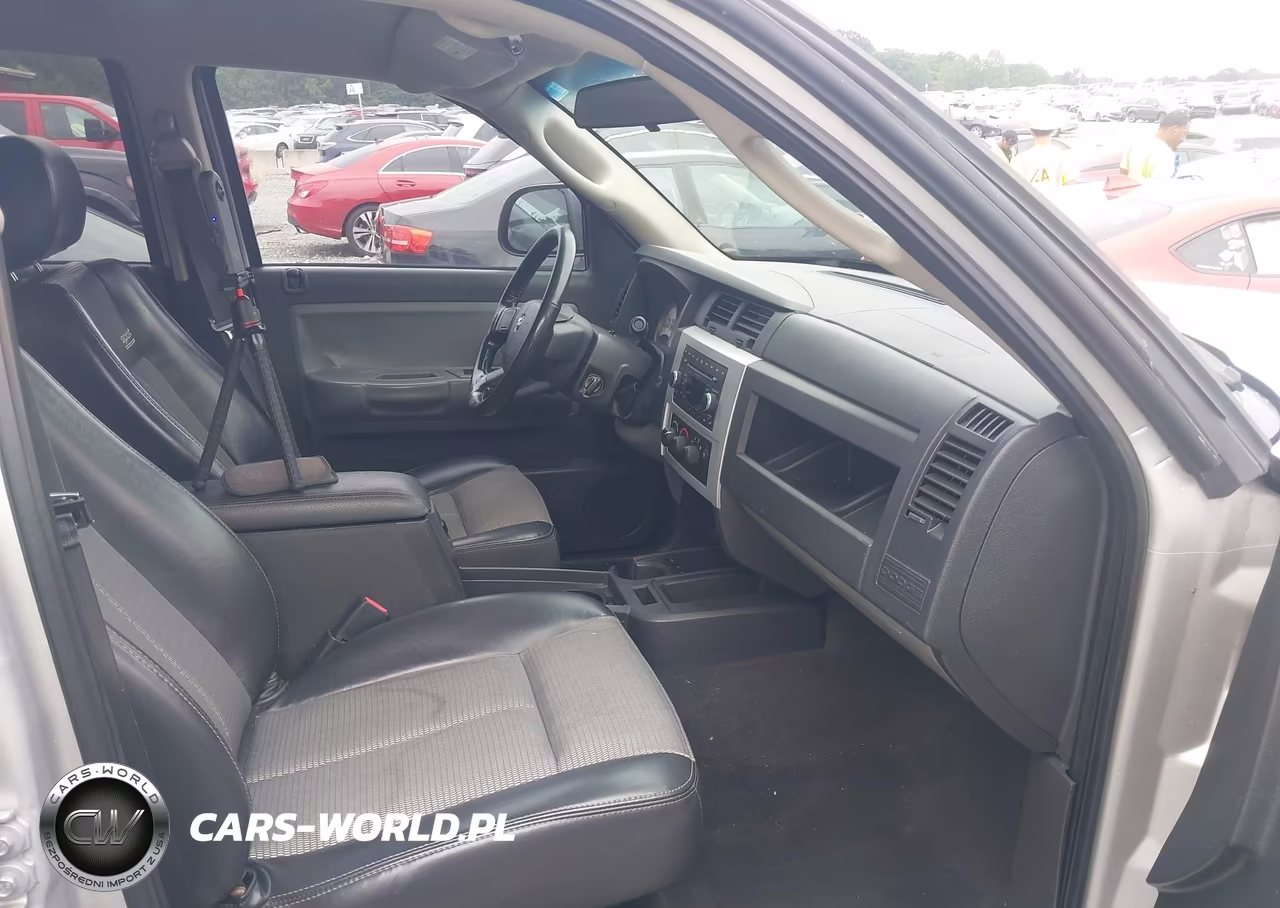 2008 Dodge Dakota Sport VIN:1D3HE68N48S612863 - 5