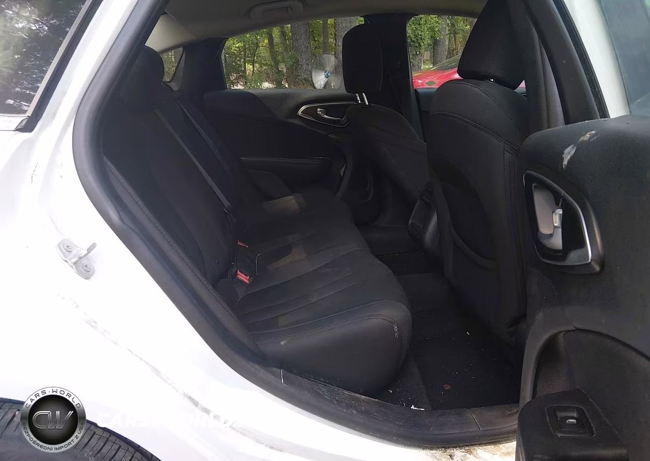 2016 Chrysler 200 Limited VIN:1C3CCCAB5GN131481 - 8