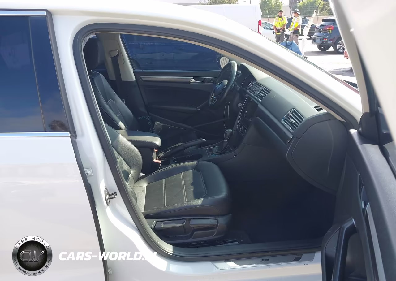 2016 Volkswagen Passat 1.8T R-Line VIN:1VWAT7A39GC039818 - 5