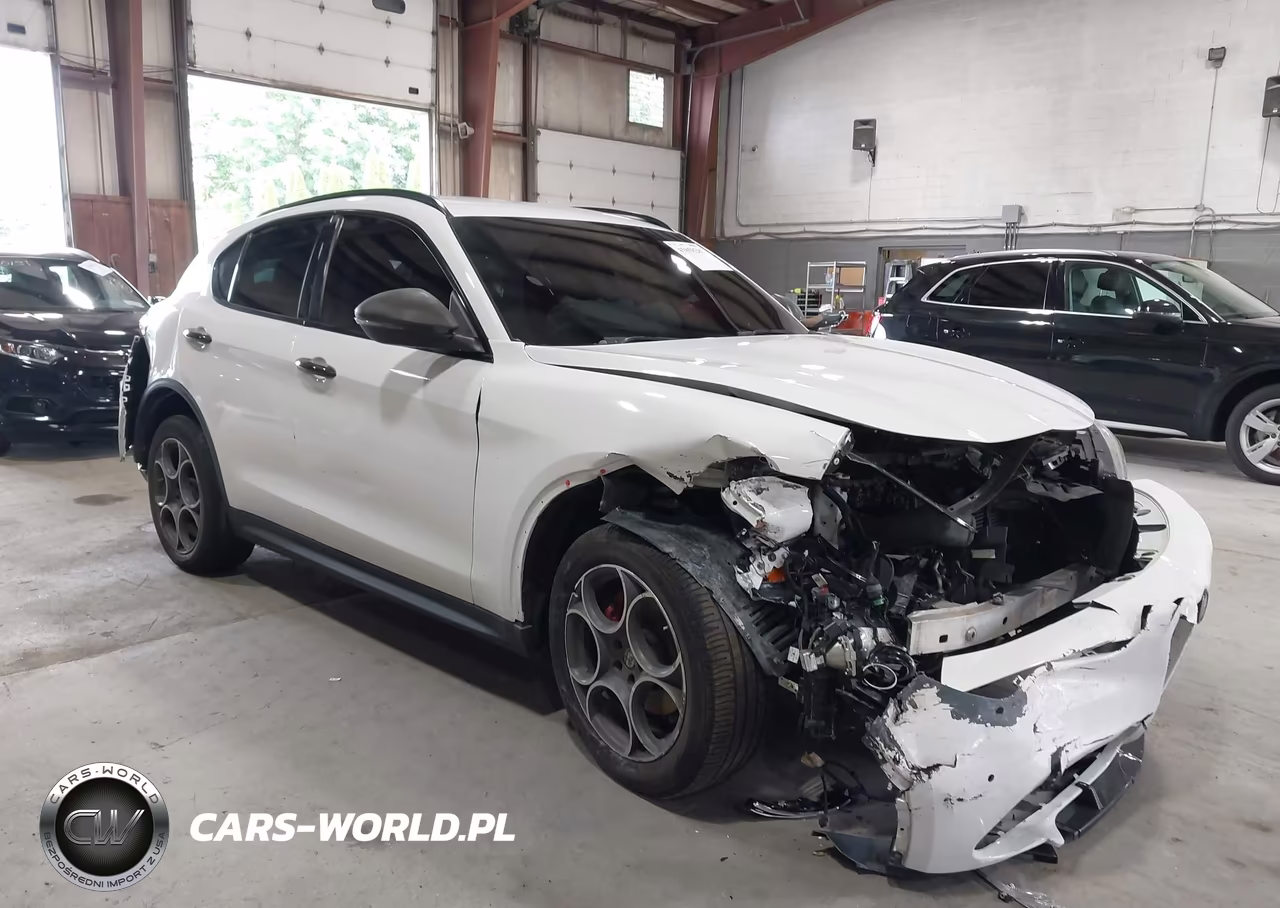 2018 Alfa Romeo Stelvio Sport Awd