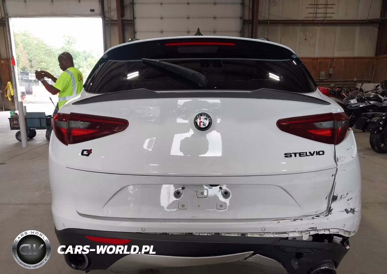 2018 Alfa Romeo Stelvio Sport Awd VIN:ZASFAKPN7J7B76418 - 16