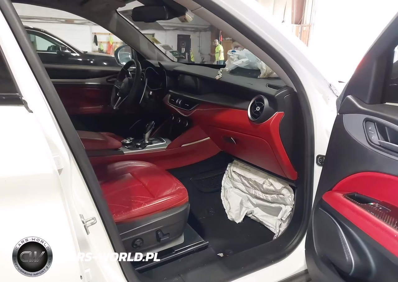 2018 Alfa Romeo Stelvio Sport Awd VIN:ZASFAKPN7J7B76418 - 5