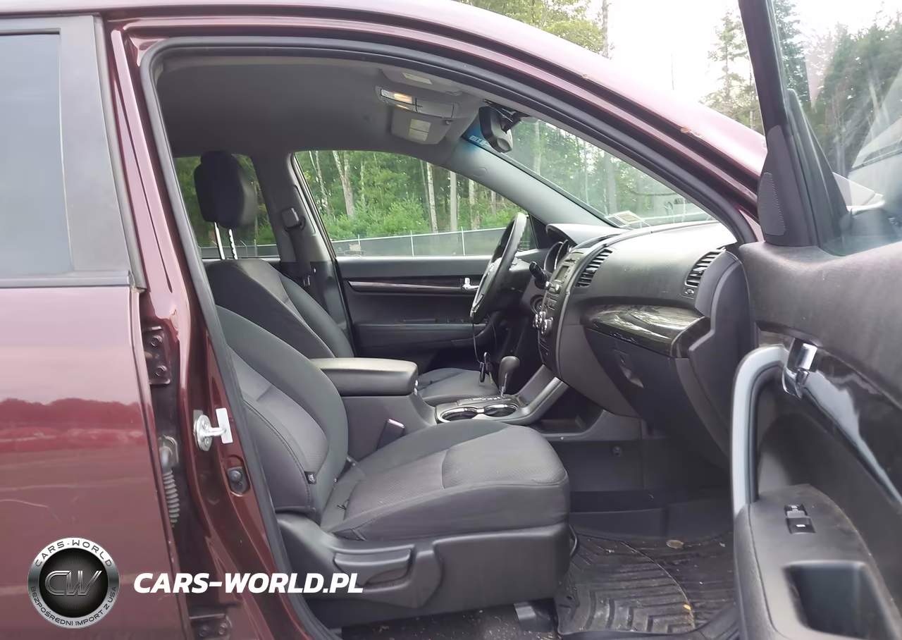 2012 Kia Sorento Lx VIN:5XYKTDA61CG294128 - 5