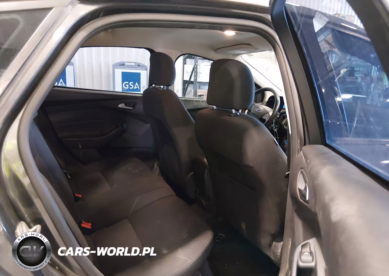 2017 Ford Focus Se VIN:1FADP3K20HL299437 - 8