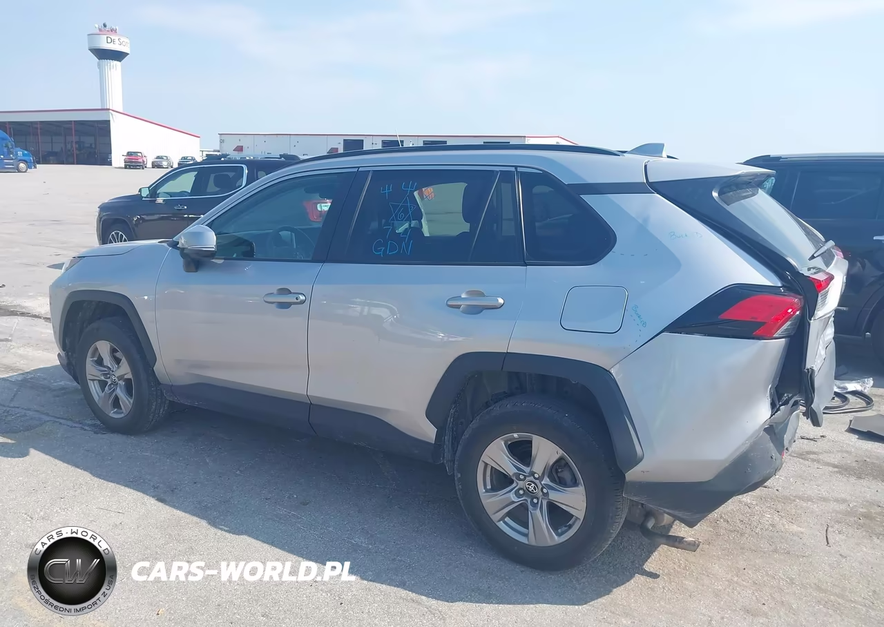 2024 Toyota Rav4 Xle VIN:2T3P1RFV0RC468484 - 3