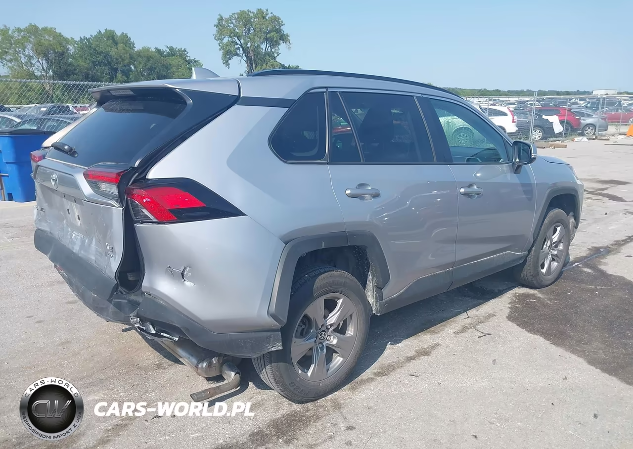 2024 Toyota Rav4 Xle VIN:2T3P1RFV0RC468484 - 4