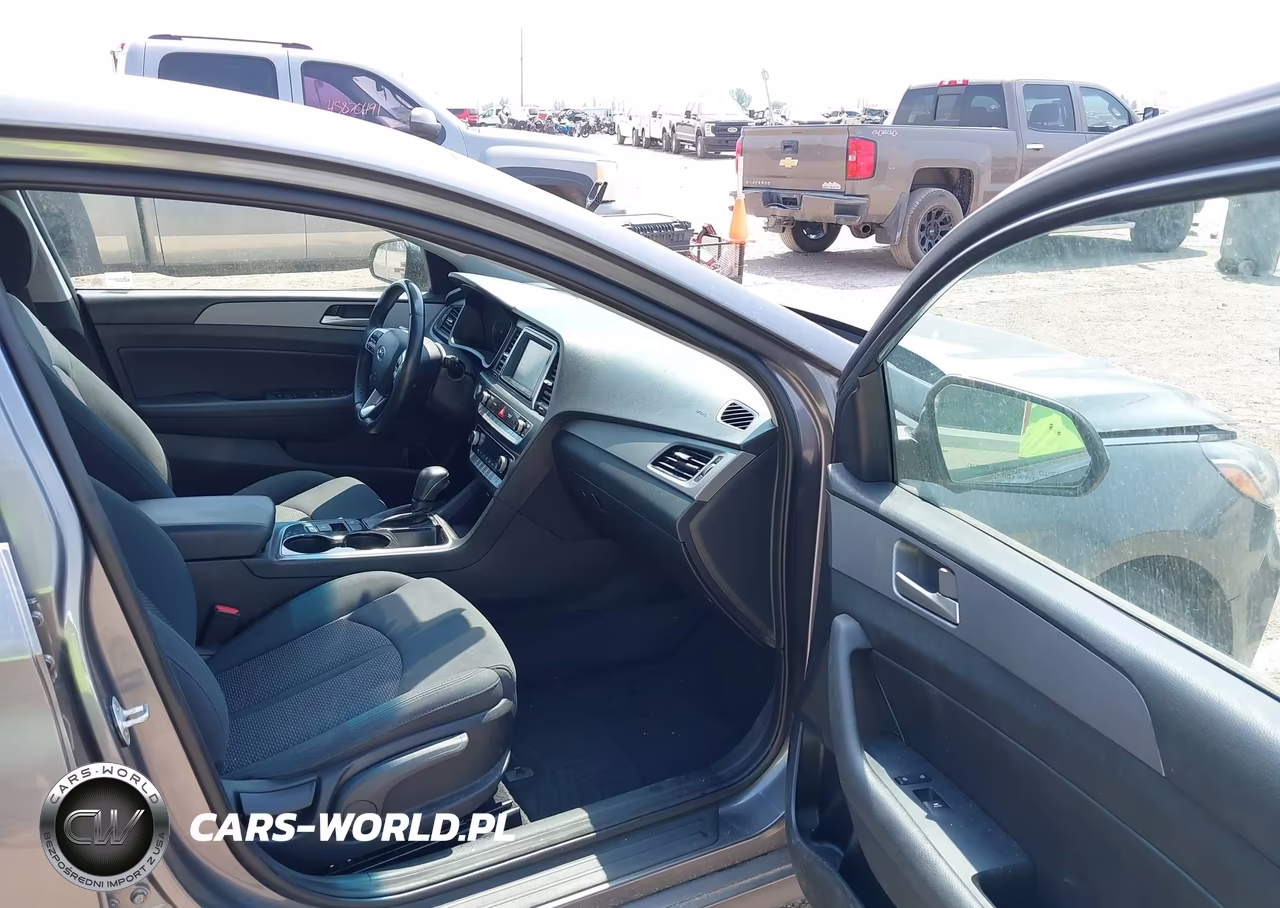 2019 Hyundai Sonata Sel VIN:5NPE34AF5KH792725 - 5