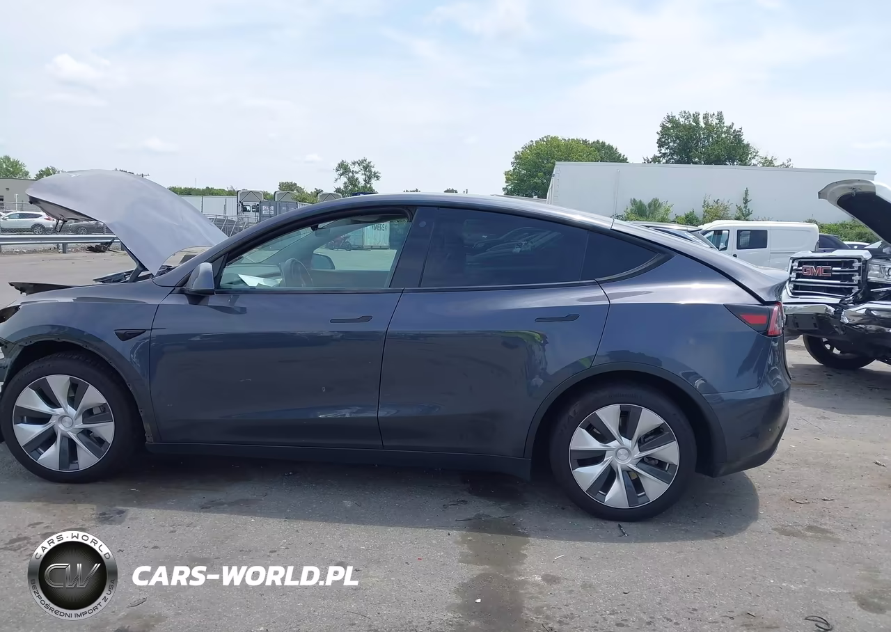 2022 Tesla Model Y Long Range Dual Motor All-Wheel Drive VIN:7SAYGDEE4NF370941 - 14