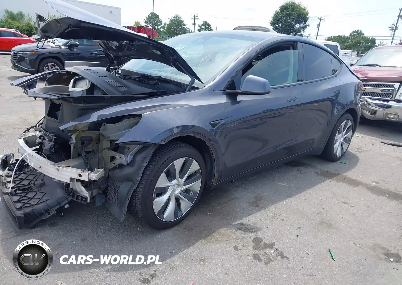2022 Tesla Model Y Long Range Dual Motor All-Wheel Drive VIN:7SAYGDEE4NF370941 - 2