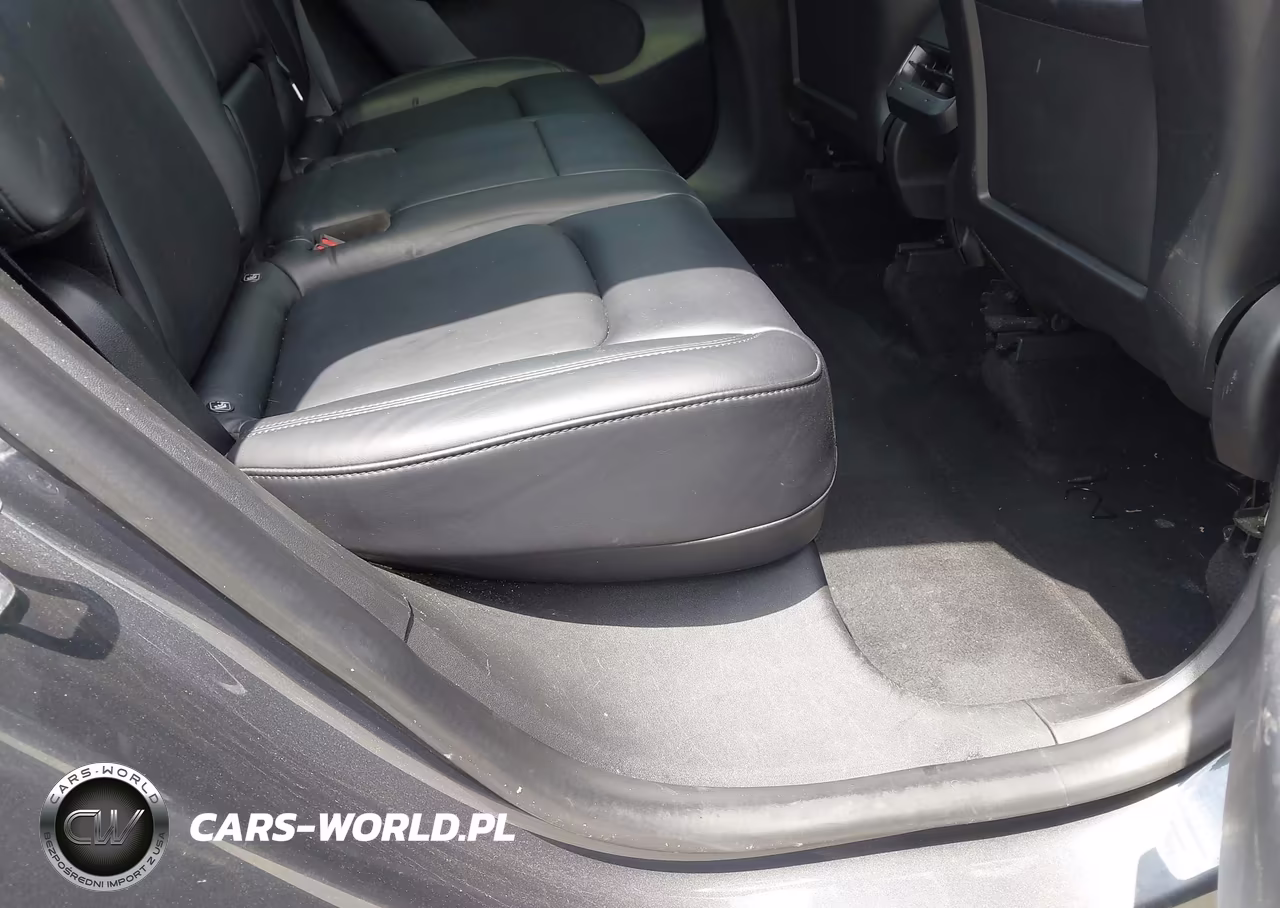 2022 Tesla Model Y Long Range Dual Motor All-Wheel Drive VIN:7SAYGDEE4NF370941 - 8