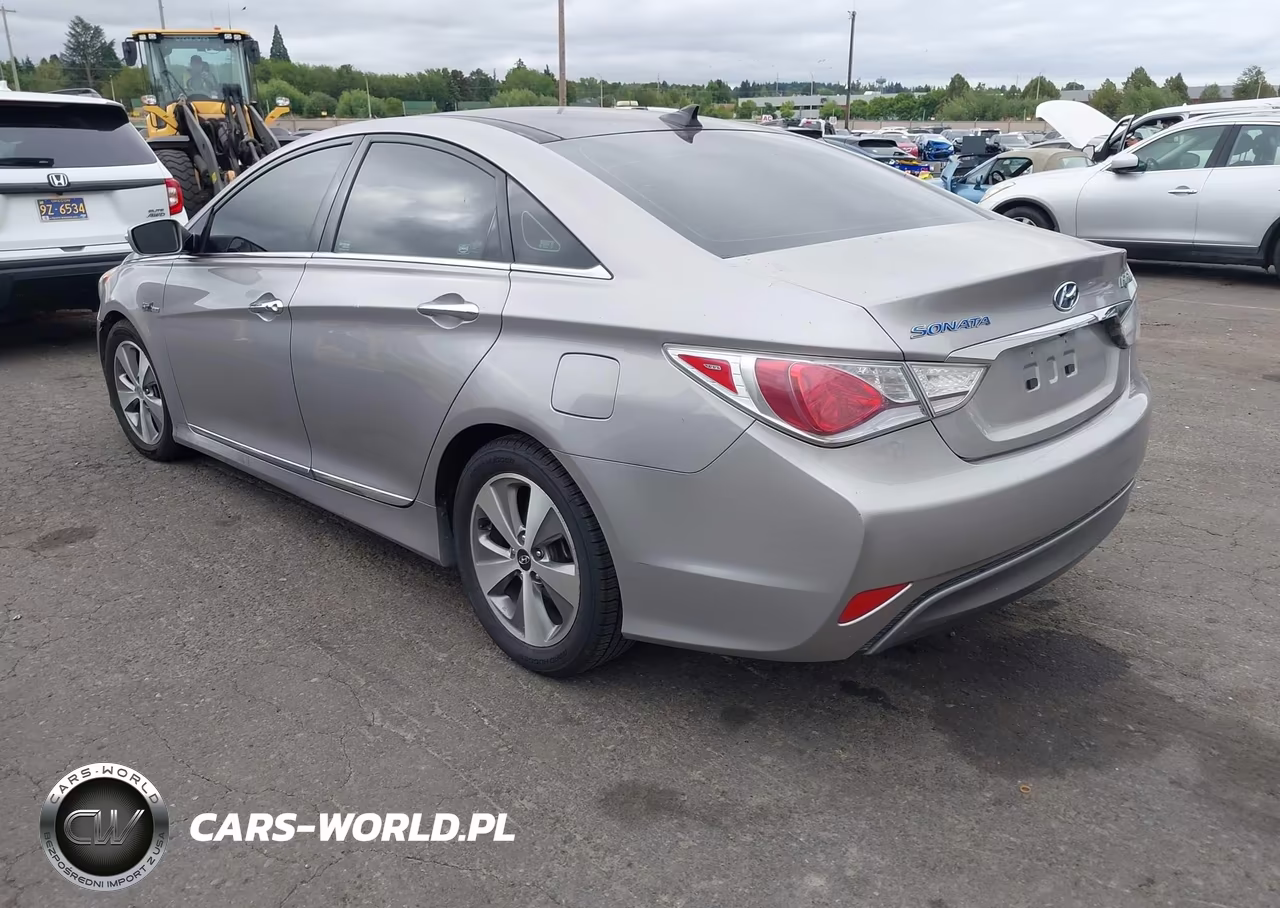 2012 Hyundai Sonata Hybrid VIN:KMHEC4A47CA025462 - 3