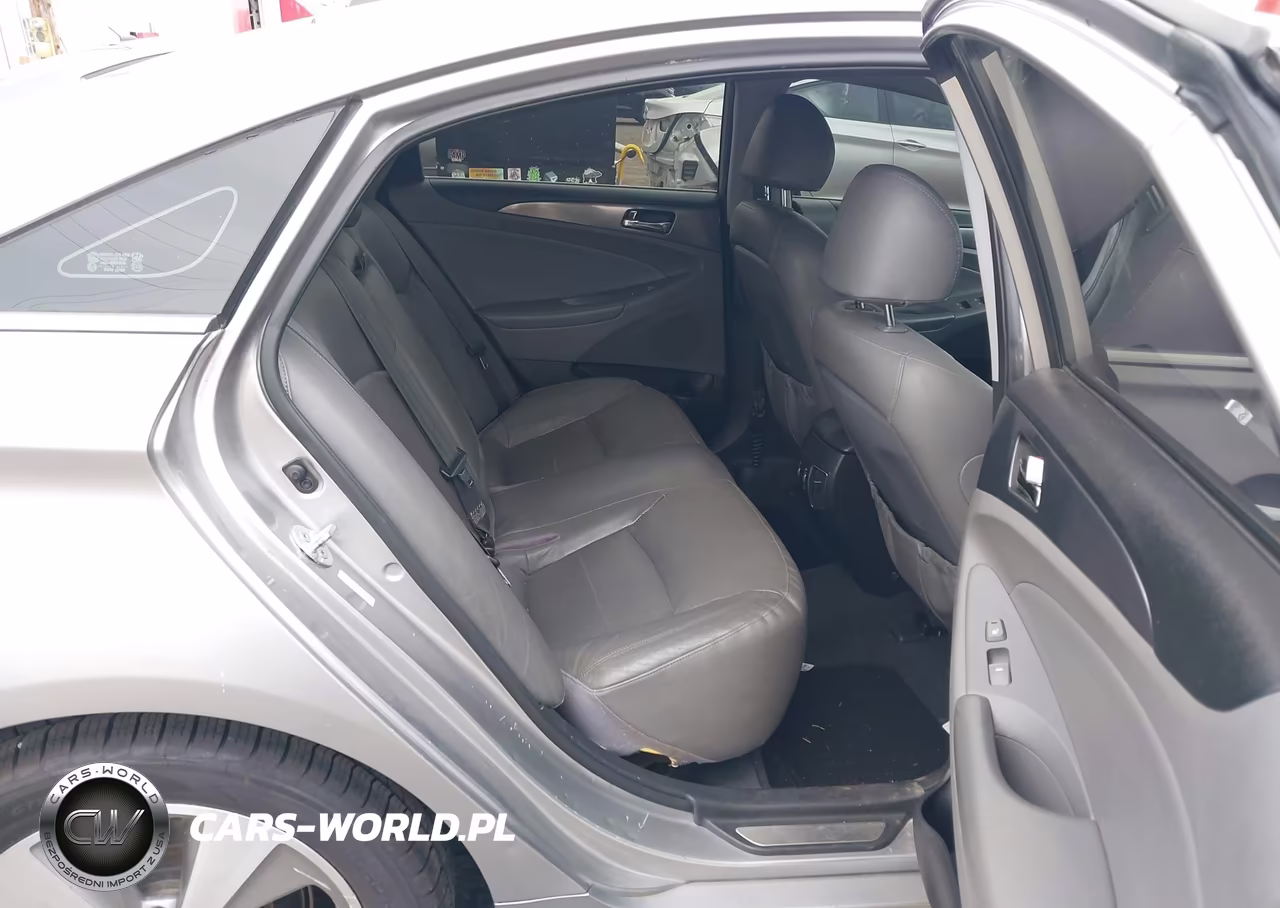 2012 Hyundai Sonata Hybrid VIN:KMHEC4A47CA025462 - 8