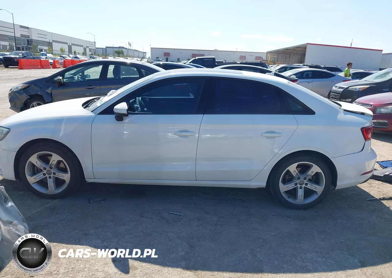 2018 Audi A3 2.0T Premium-2.0T Tech Premium VIN:WAUAUGFF1J1013796 - 14