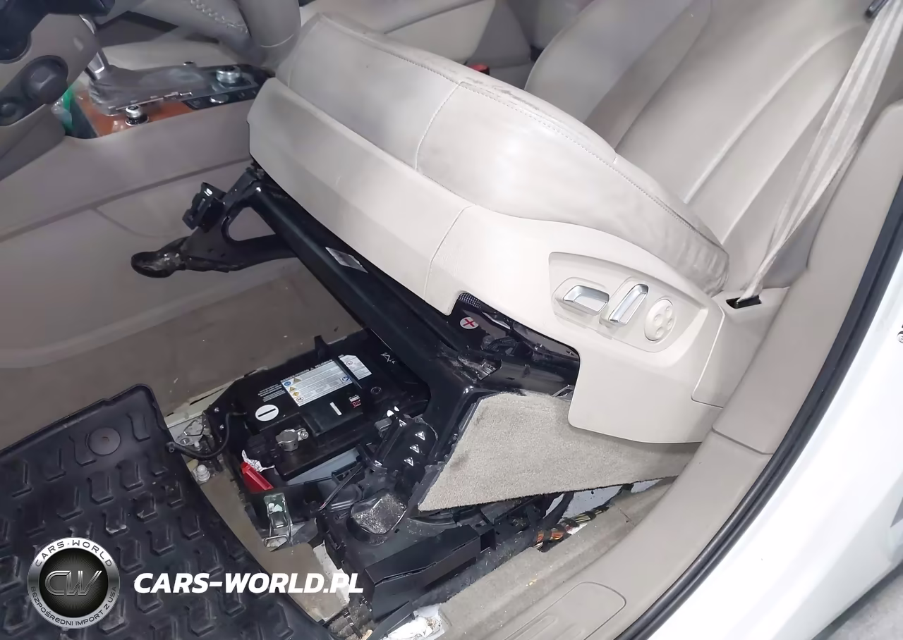 2014 Audi Q7 3.0T Premium VIN:WA1LGAFEXED009266 - 12