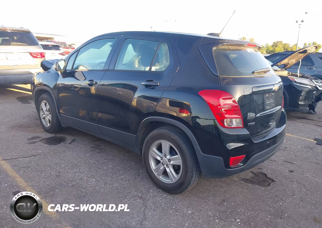 2019 Chevrolet Trax Ls VIN:3GNCJKSB0KL259184 - 3