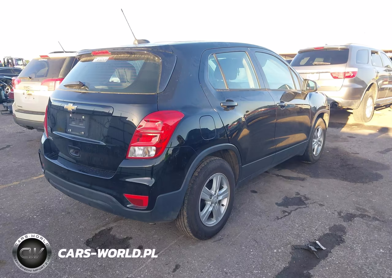 2019 Chevrolet Trax Ls VIN:3GNCJKSB0KL259184 - 4