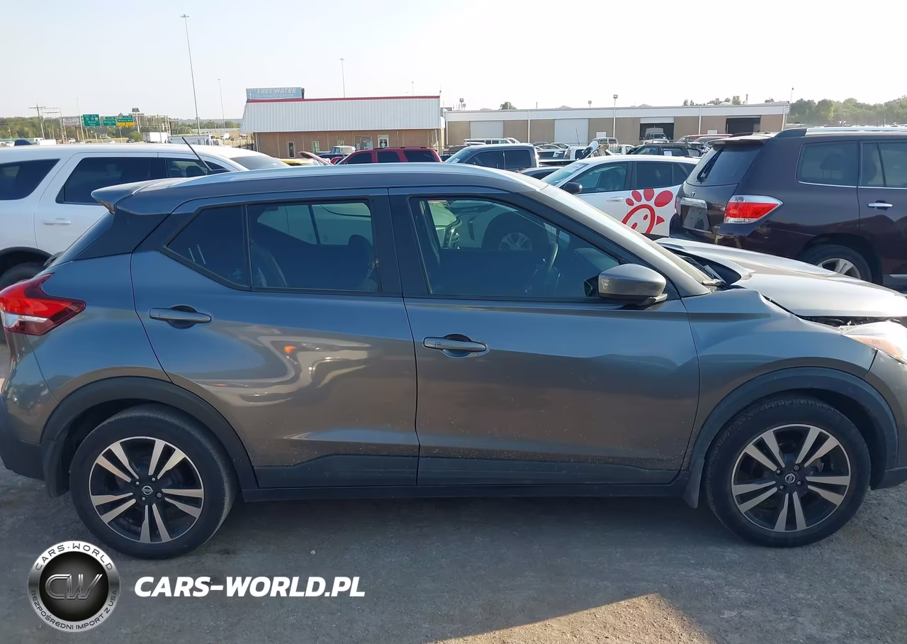 2019 Nissan Kicks Sv VIN:3N1CP5CU5KL555801 - 14