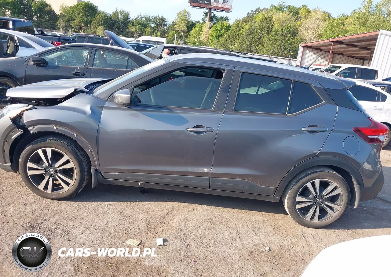 2019 Nissan Kicks Sv VIN:3N1CP5CU5KL555801 - 15