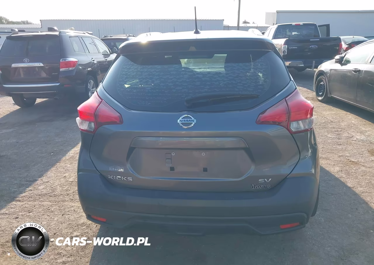 2019 Nissan Kicks Sv VIN:3N1CP5CU5KL555801 - 17