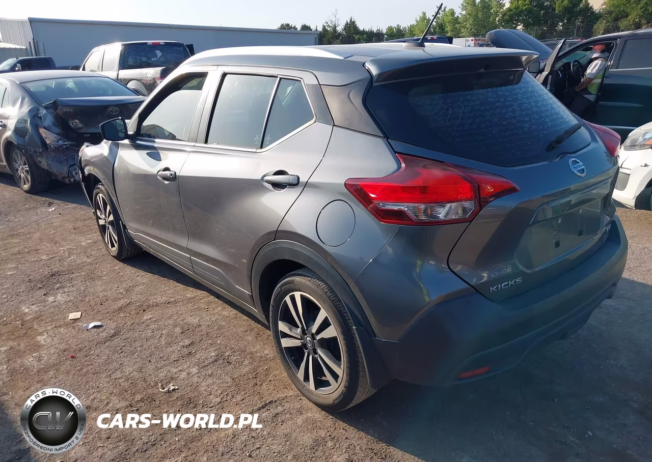 2019 Nissan Kicks Sv VIN:3N1CP5CU5KL555801 - 3